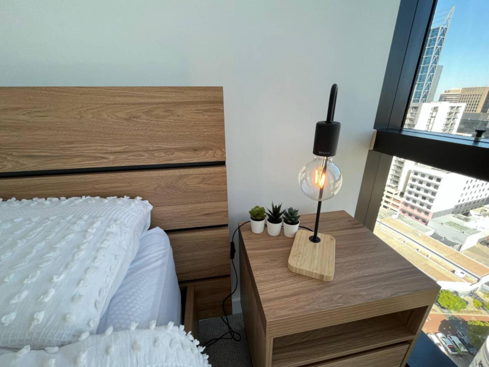 Apartment Bright & Spacious 2br In Prime Cbd Location