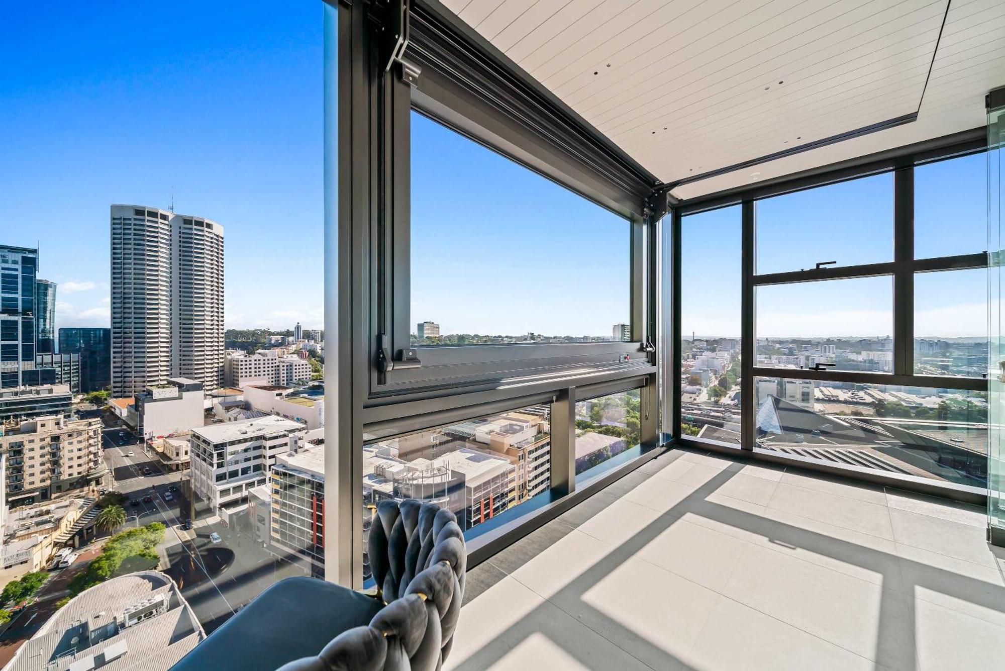 Apartment Bright & Spacious 2br In Prime Cbd Location Perth