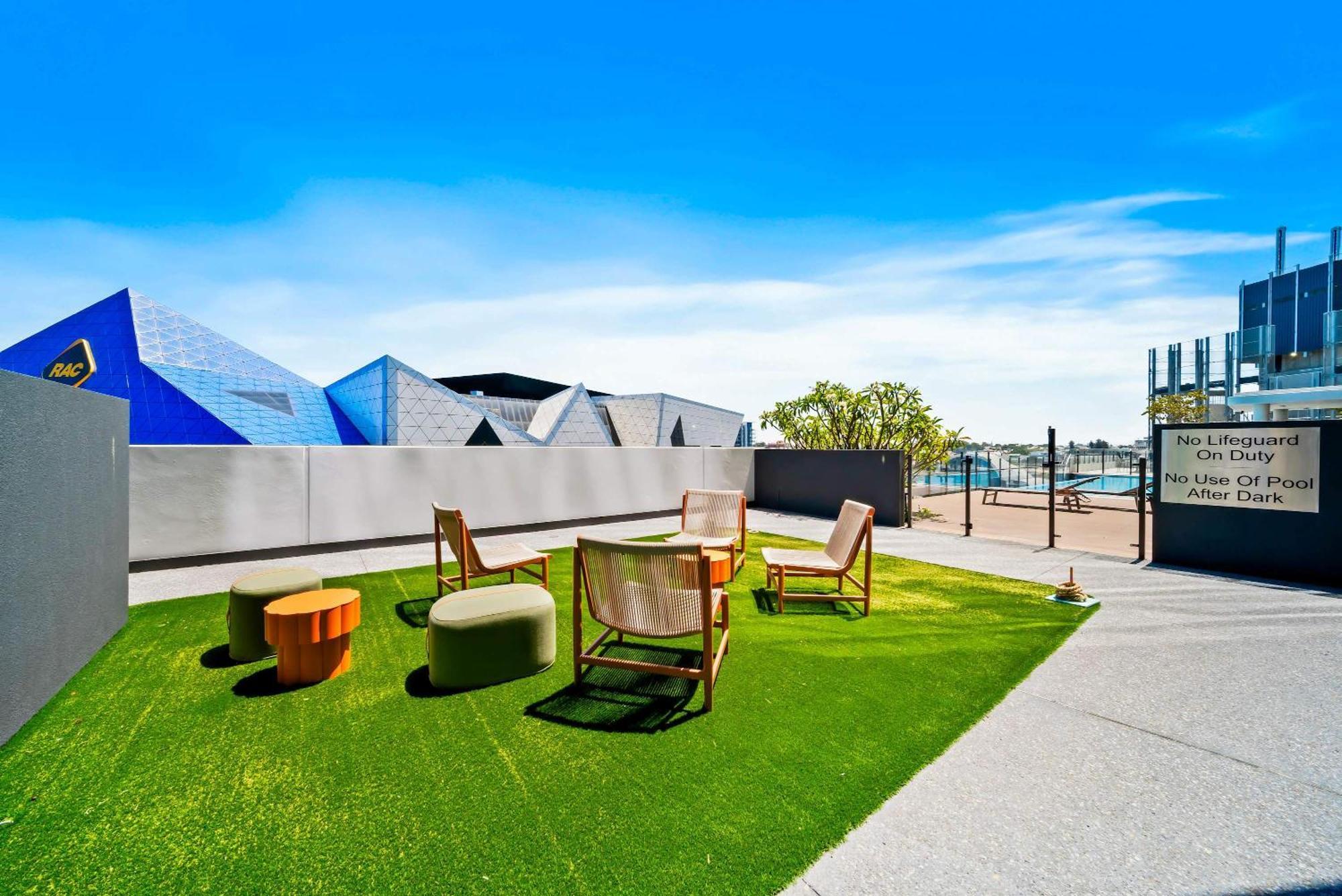 Apartment Bright & Spacious 2br In Prime Cbd Location Perth